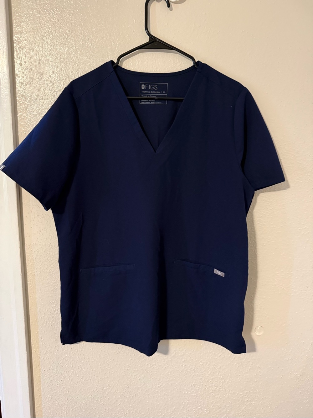 Figs XL women’s Scrub Top